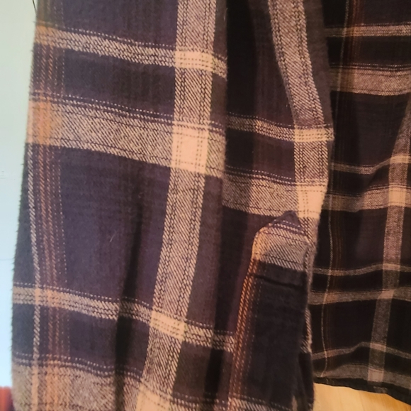 Flannel shirt - Picture 3 of 3